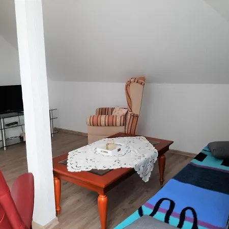 Kühbach Apartment
